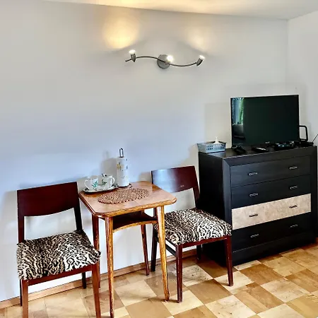 Na Zaciszu - Metro Zacisze Affittacamere