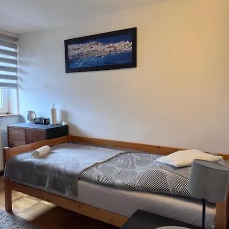 Na Zaciszu - Metro Zacisze Affittacamere Varsavia