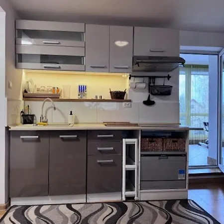 Na Zaciszu - Metro Zacisze 게스트하우스 *