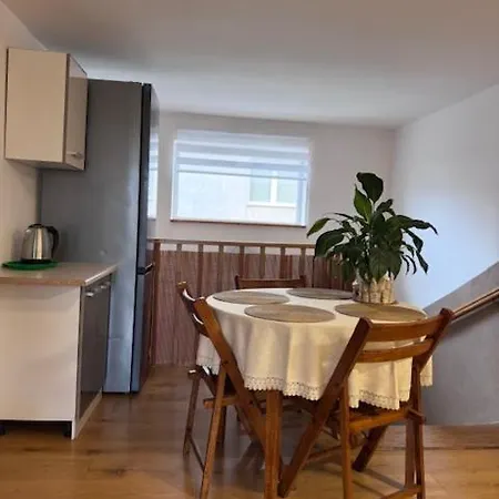 Na Zaciszu - Metro Zacisze *