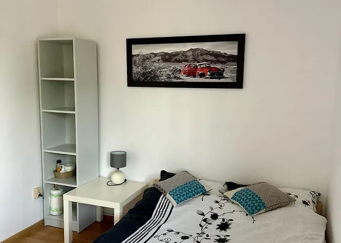 Na Zaciszu - Metro Zacisze *