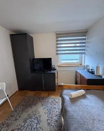 Na Zaciszu - Metro Zacisze Guest house Warsaw